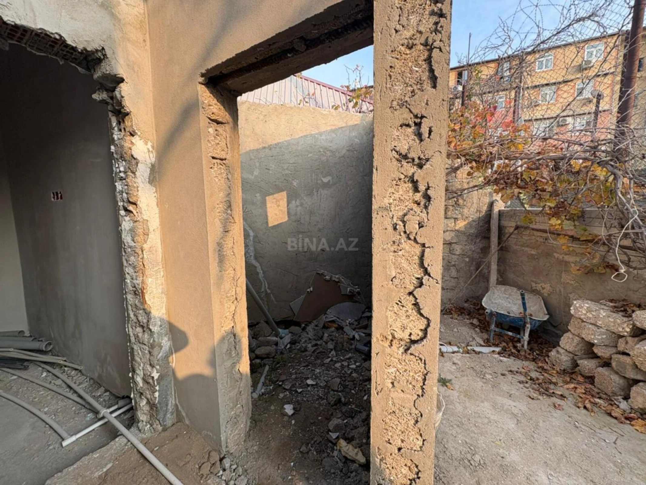 Satılır 3 otaqlı həyət evi 80 m²