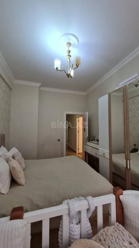 Satılır 2 otaqlı mənzil 65 m²