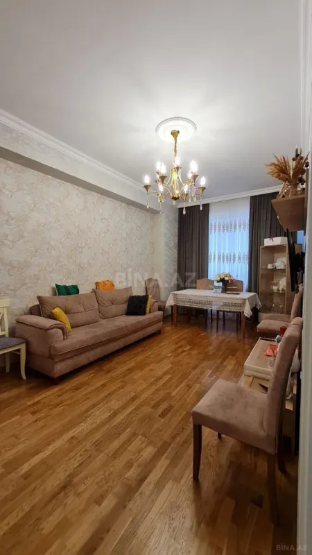 Satılır 2 otaqlı mənzil 65 m²