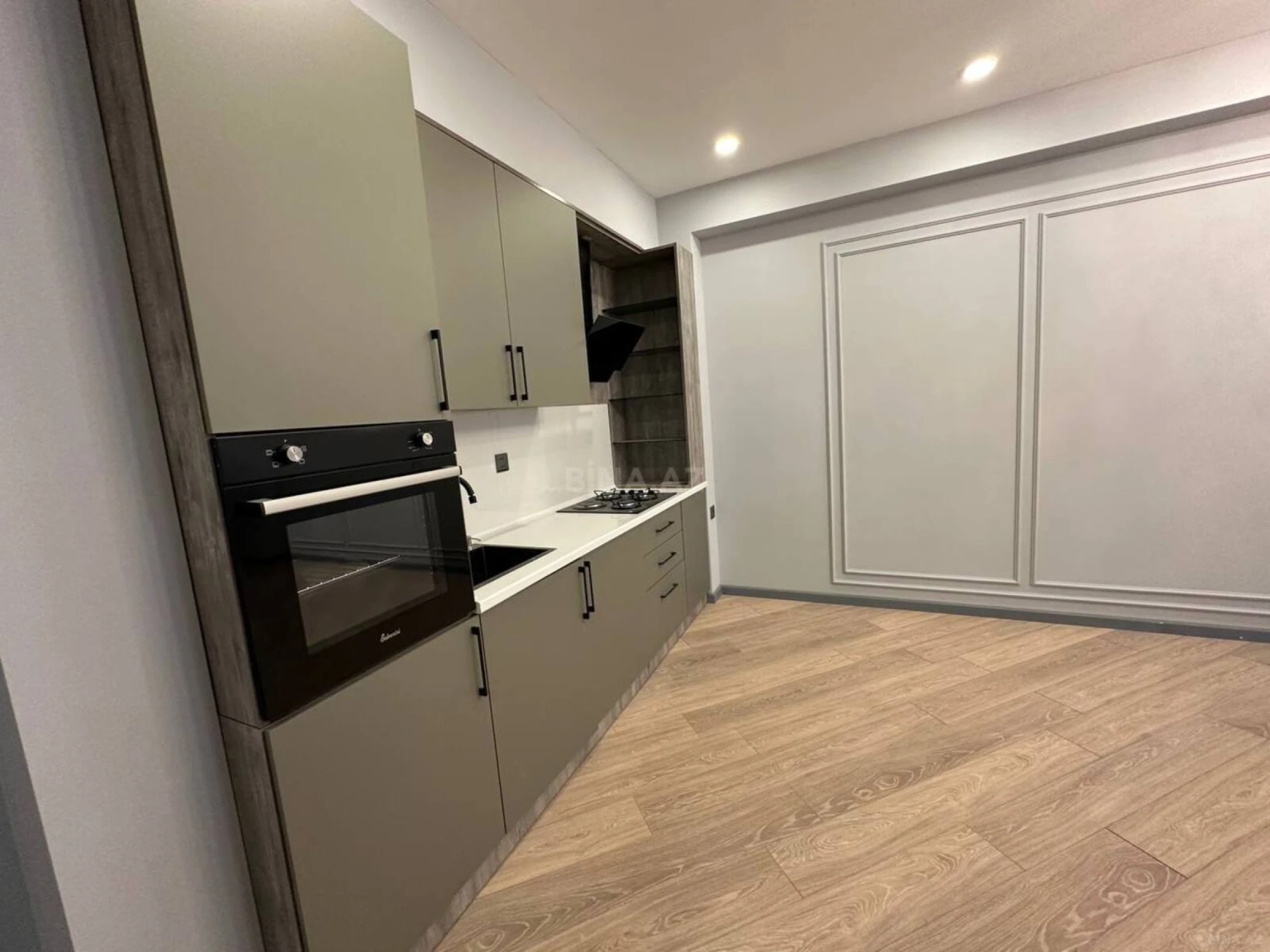 Satılır 2 otaqlı mənzil 64 m²