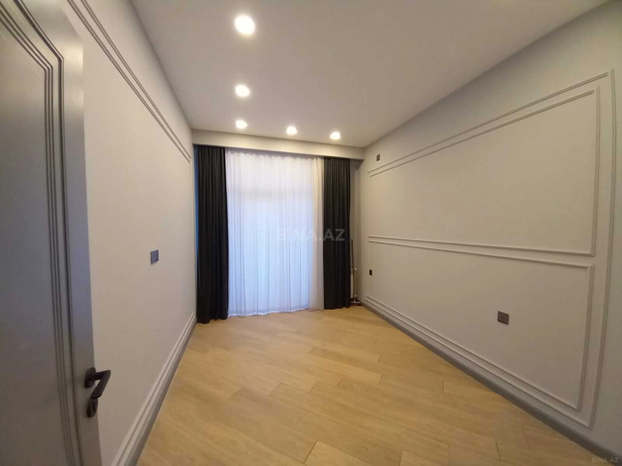 Satılır 2 otaqlı mənzil 64 m²