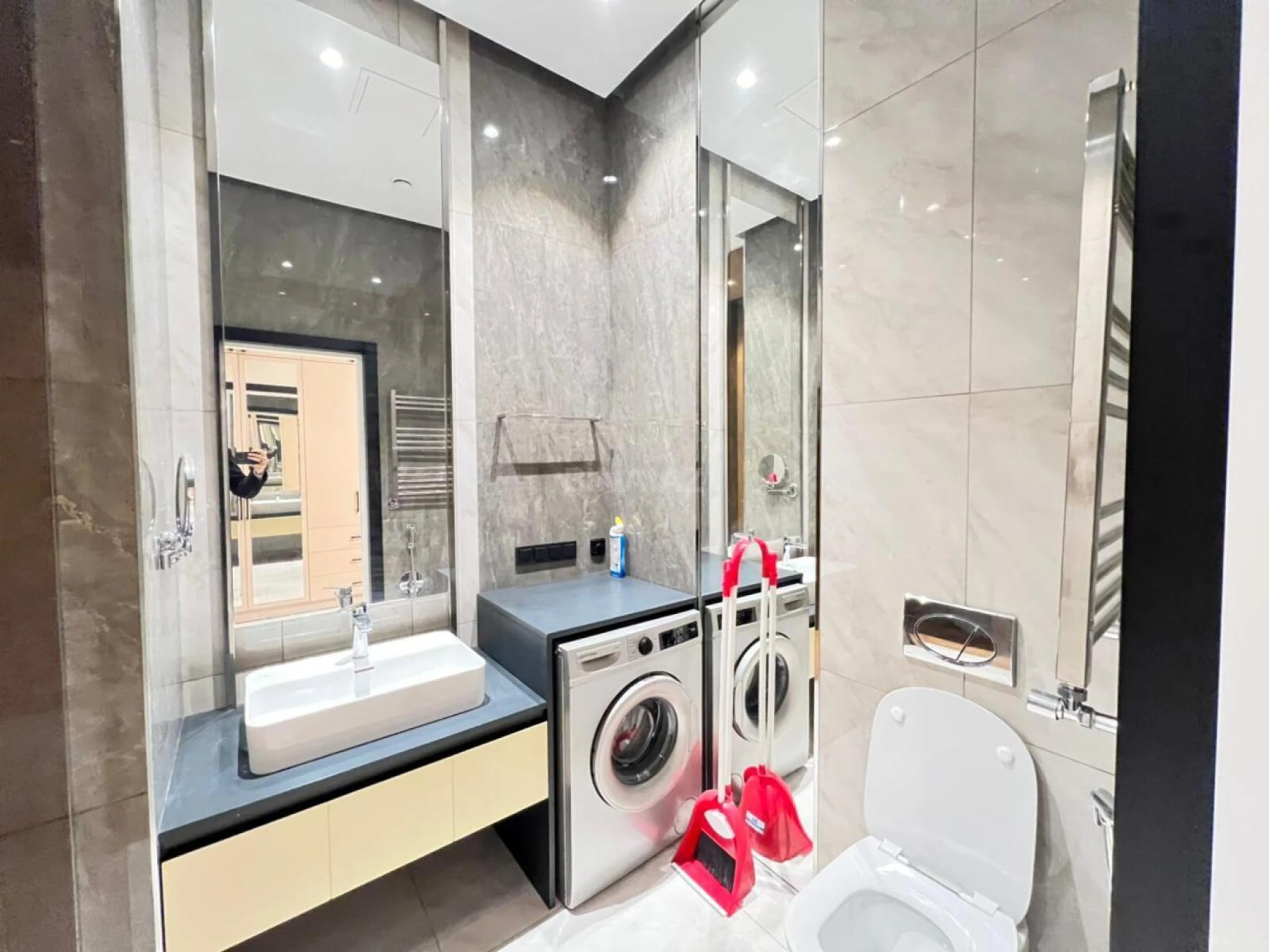 Satılır 1 otaqlı mənzil 52 m²