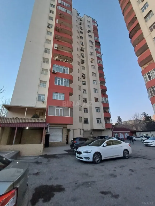 Satılır 3 otaqlı mənzil 110 m²