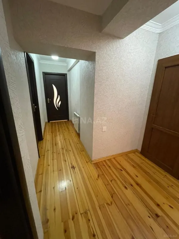 Satılır 3 otaqlı mənzil 115 m²