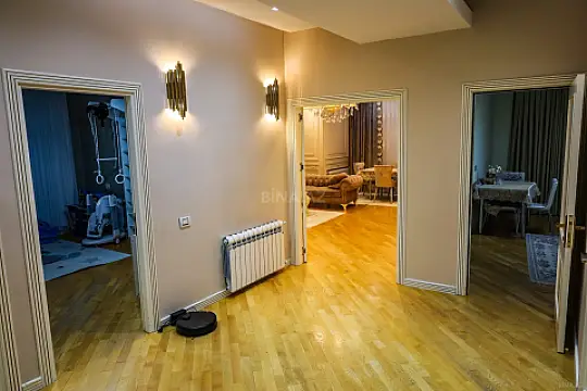 Satılır 3 otaqlı mənzil 112.5 m²