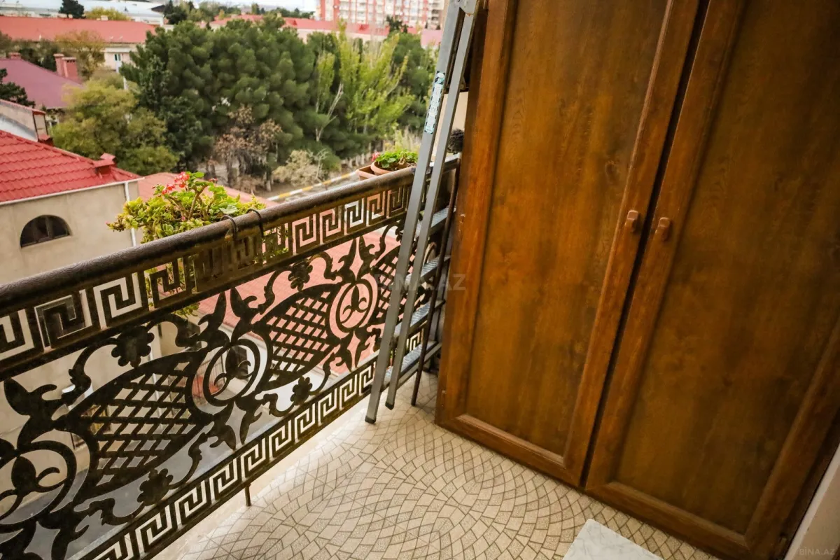 Satılır 3 otaqlı mənzil 112.5 m²