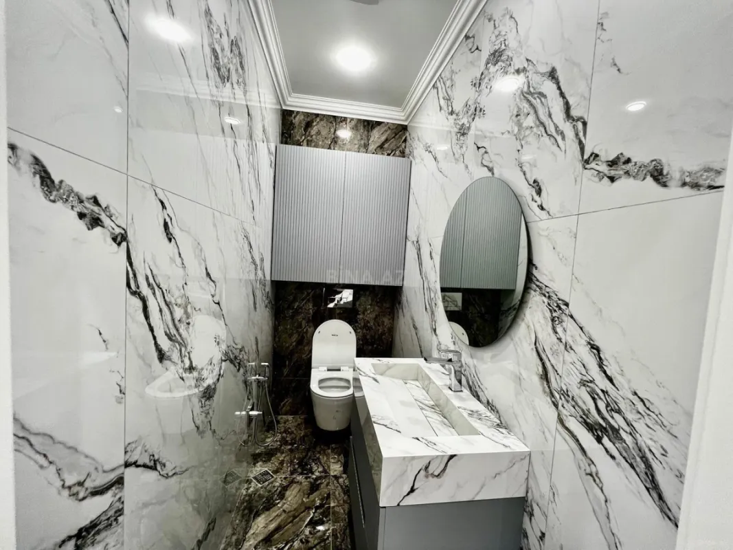 Satılır 3 otaqlı mənzil 107 m²