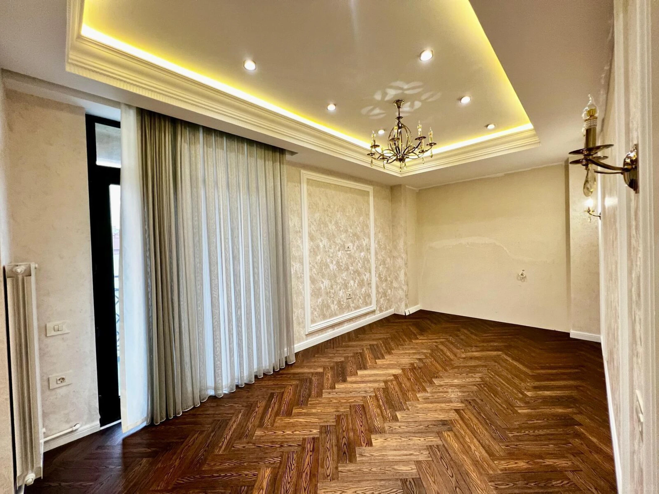 Satılır 3 otaqlı mənzil 107 m²
