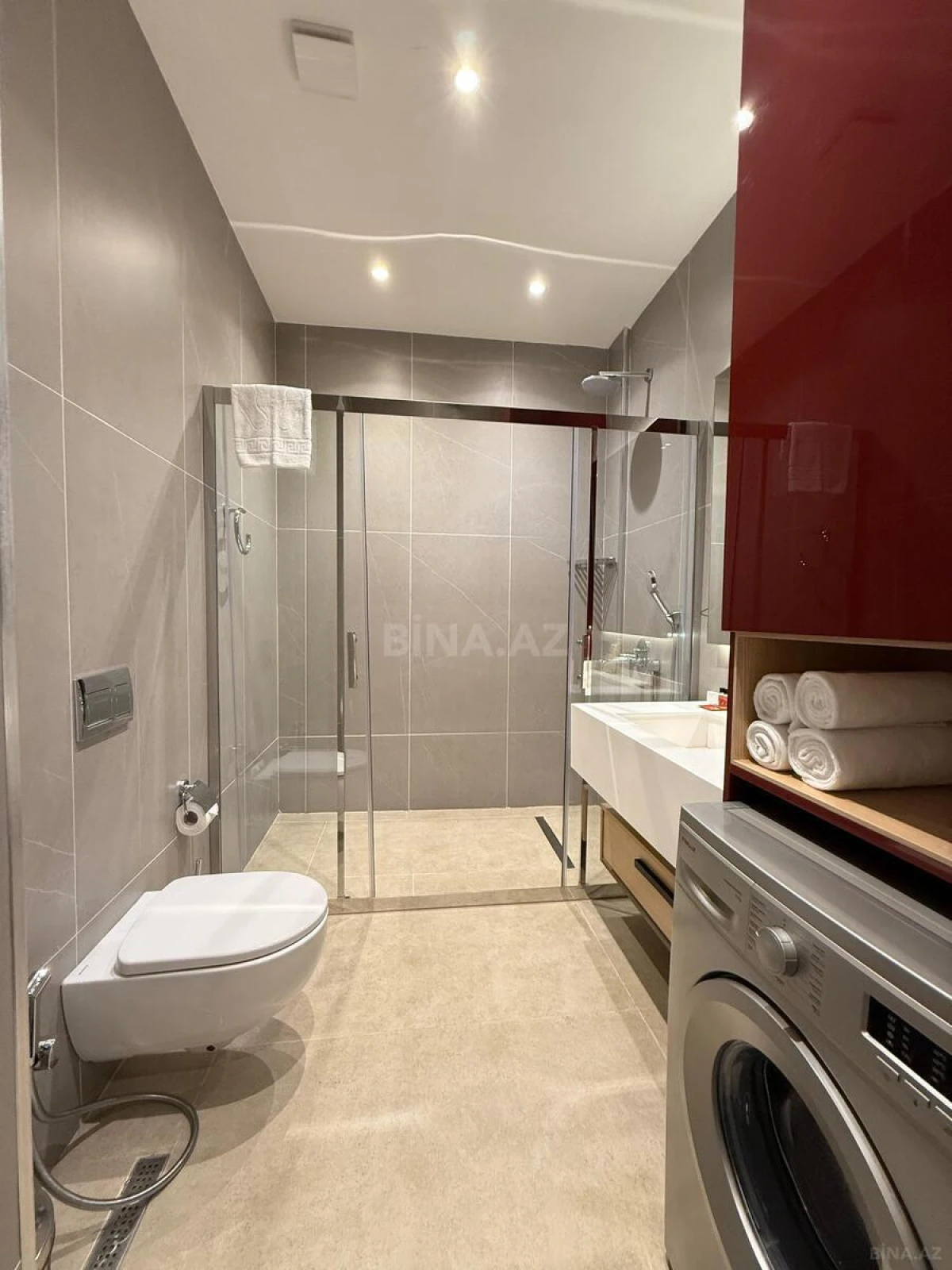 Satılır 3 otaqlı mənzil 125 m²