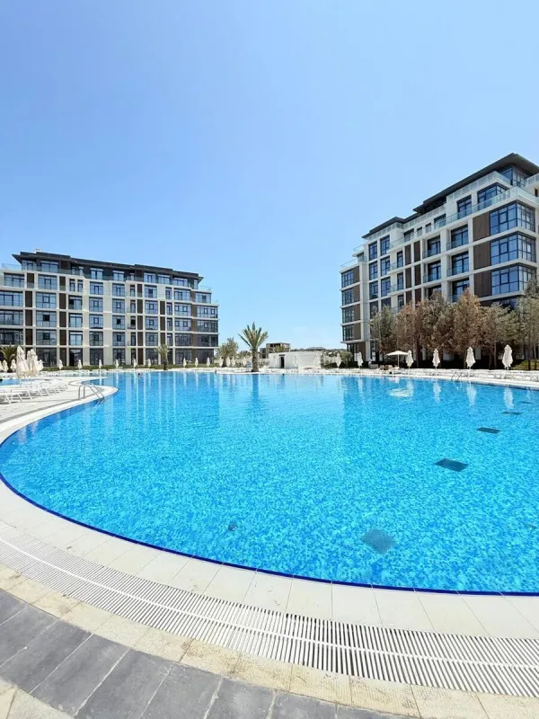 Satılır 3 otaqlı mənzil 125 m²