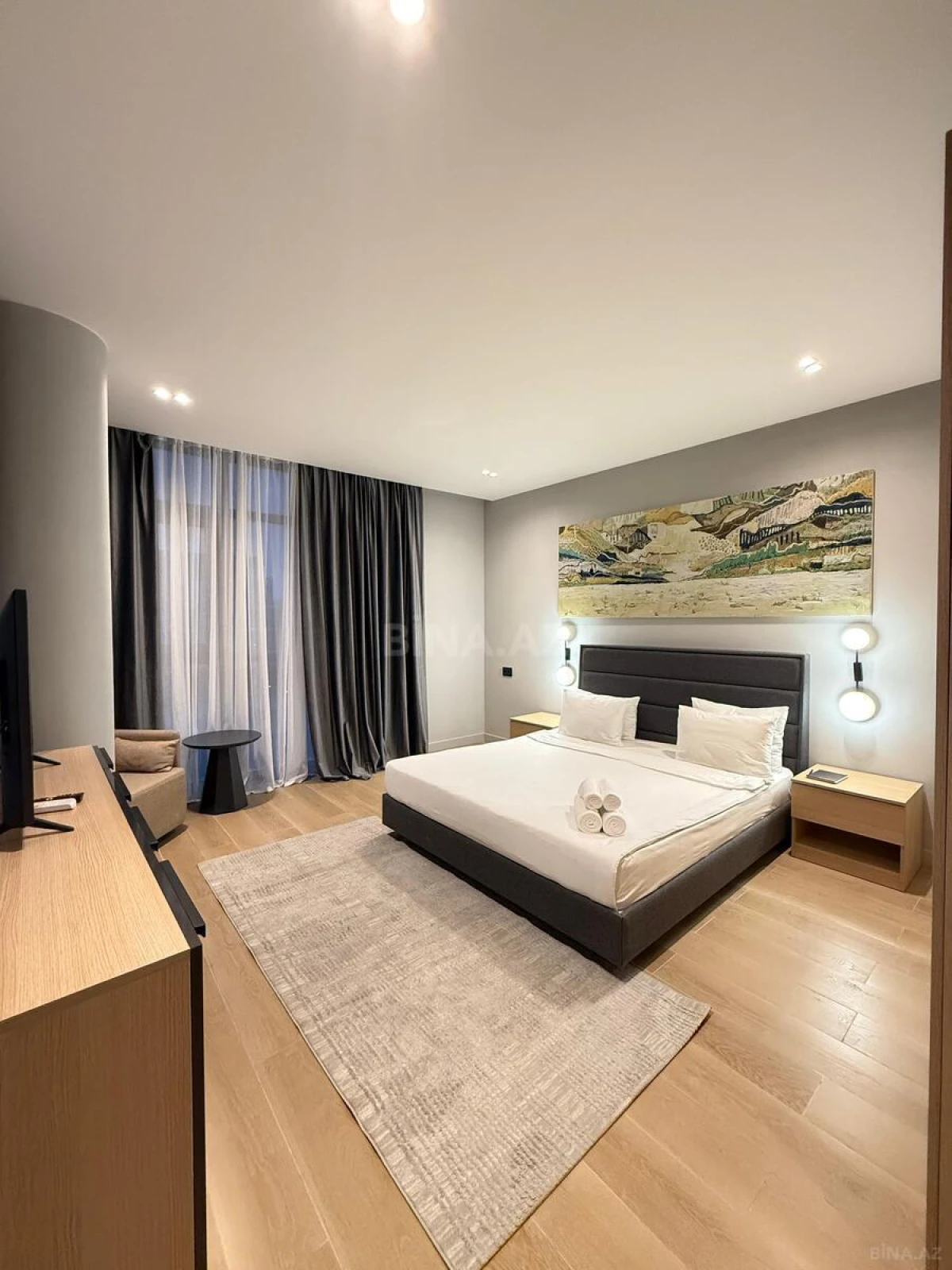 Satılır 3 otaqlı mənzil 125 m²