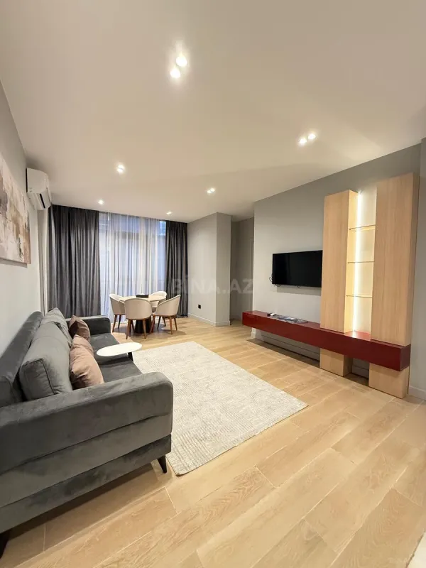 Satılır 3 otaqlı mənzil 125 m²