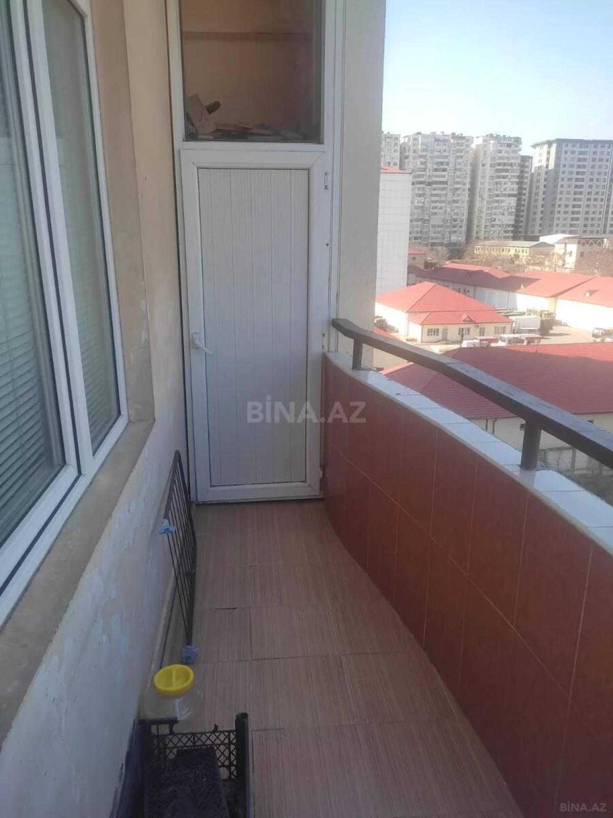 Satılır 3 otaqlı mənzil 136 m²
