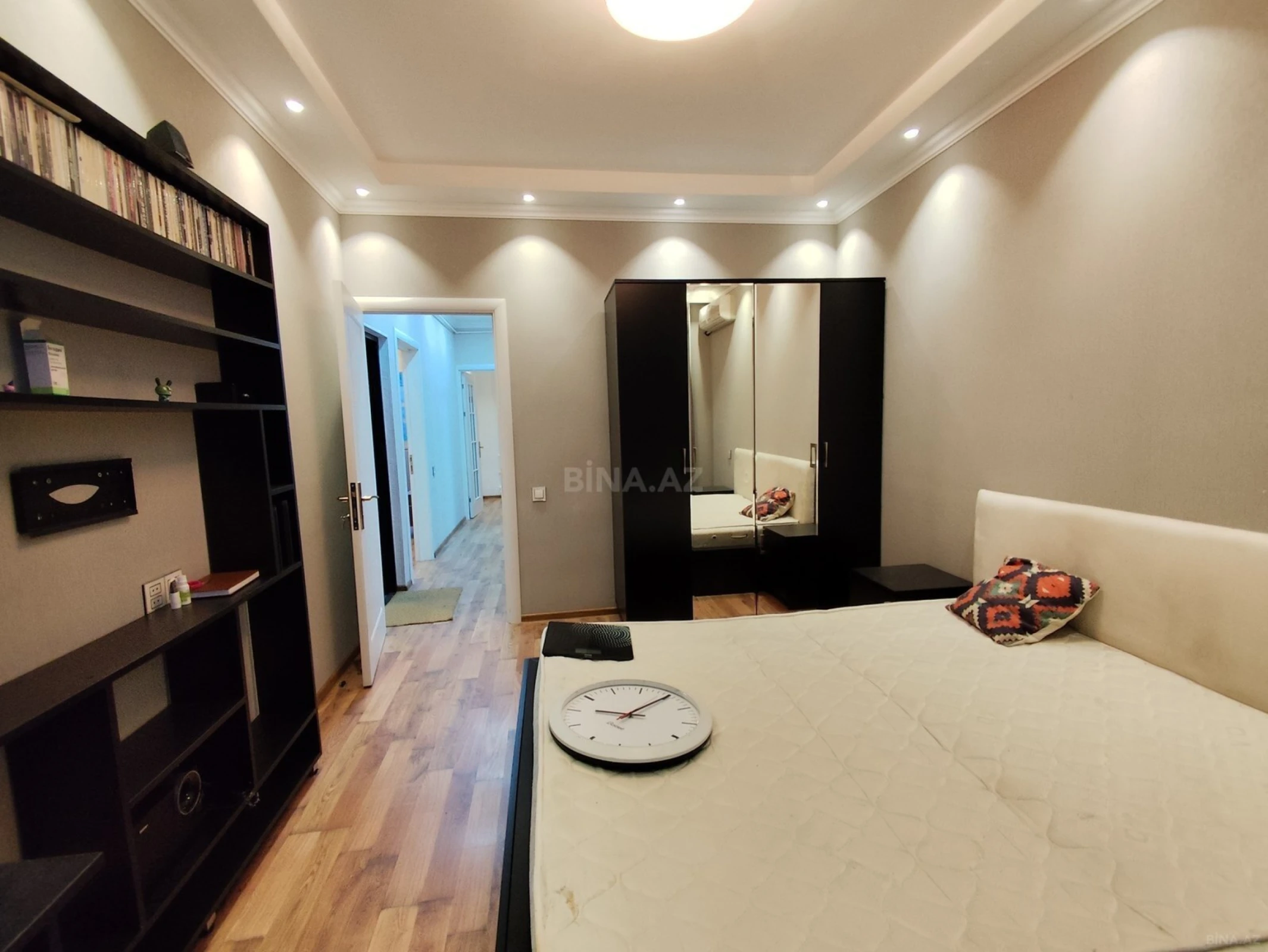 Satılır 2 otaqlı mənzil 60 m²