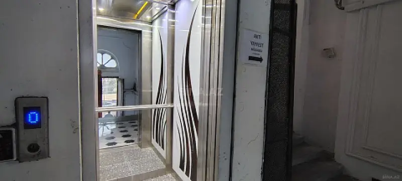 Satılır obyekt 290 m²