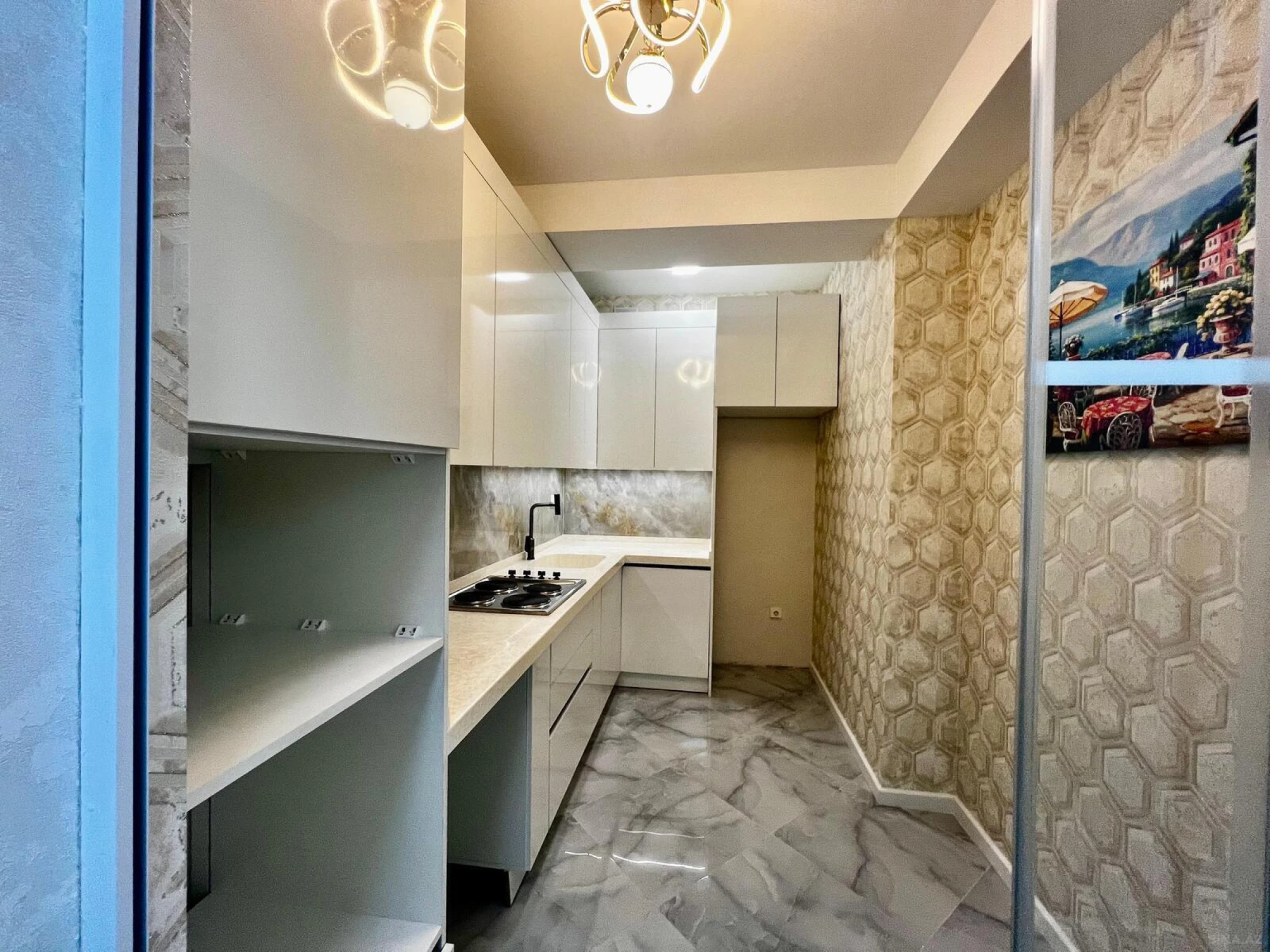 Satılır 2 otaqlı mənzil 68 m²