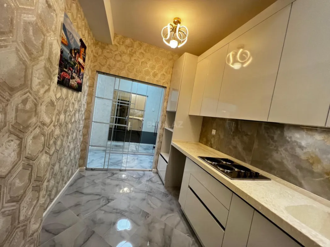 Satılır 2 otaqlı mənzil 68 m²