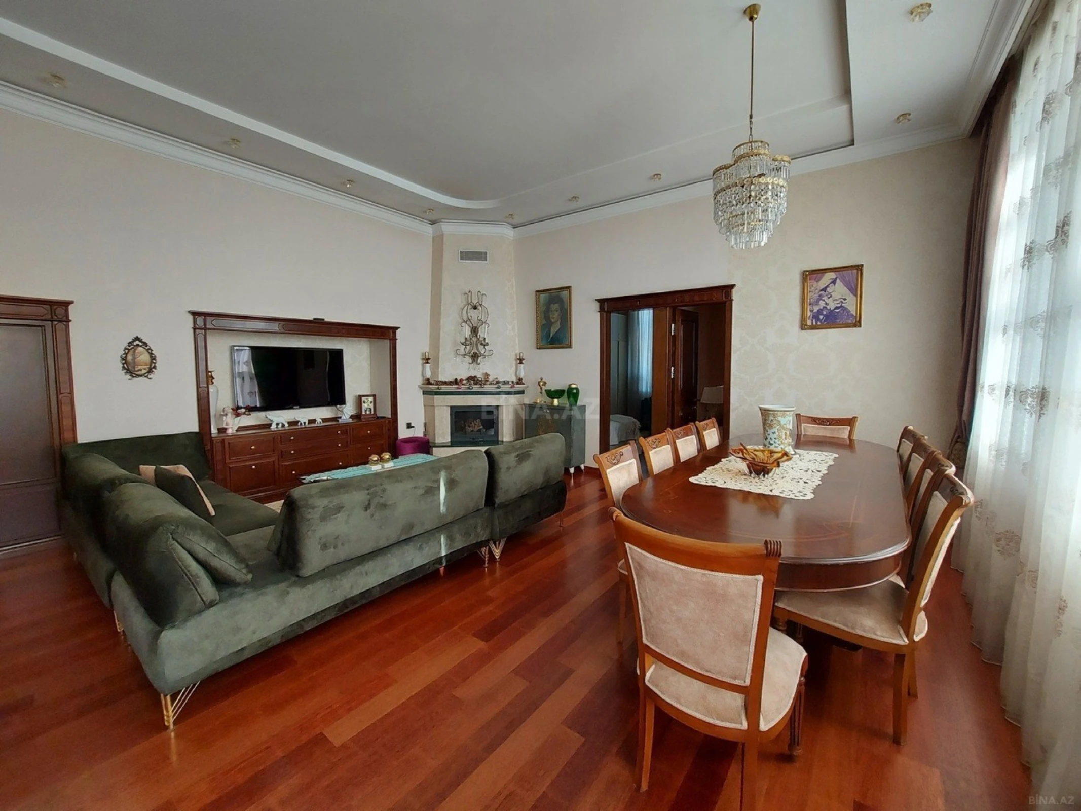 Satılır 5 otaqlı mənzil 140 m²