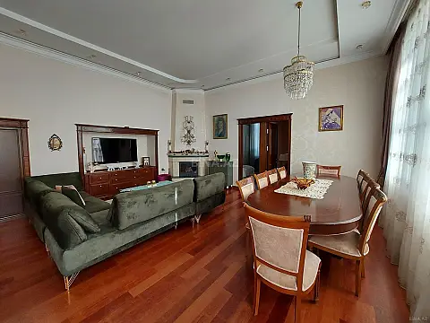 Satılır 5 otaqlı mənzil 140 m² — Bakı, İçərişəhər 5 otaq 140.00 m²