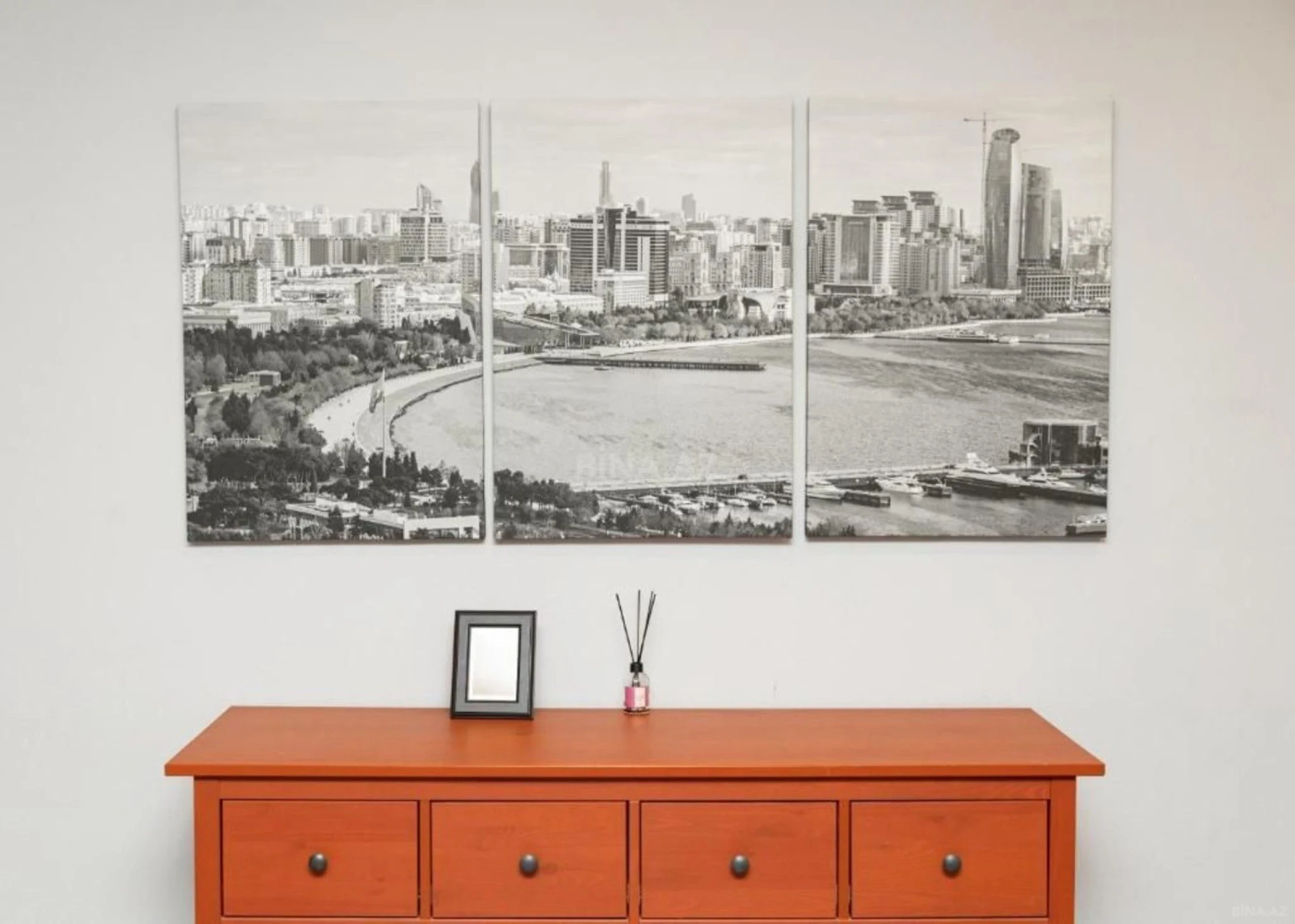 Kirayə verilir 2 otaqlı mənzil 84 m²