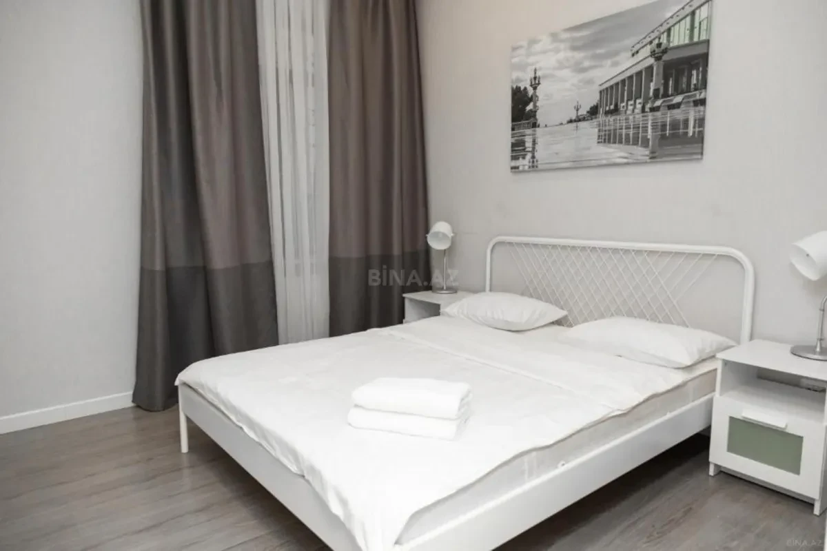 Kirayə verilir 2 otaqlı mənzil 84 m²