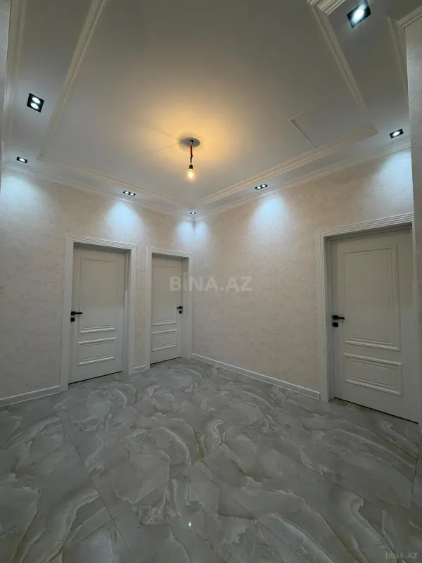 Satılır 5 otaqlı həyət evi 190 m²
