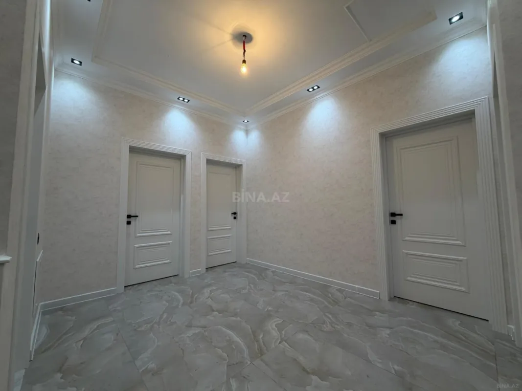 Satılır 5 otaqlı həyət evi 190 m²