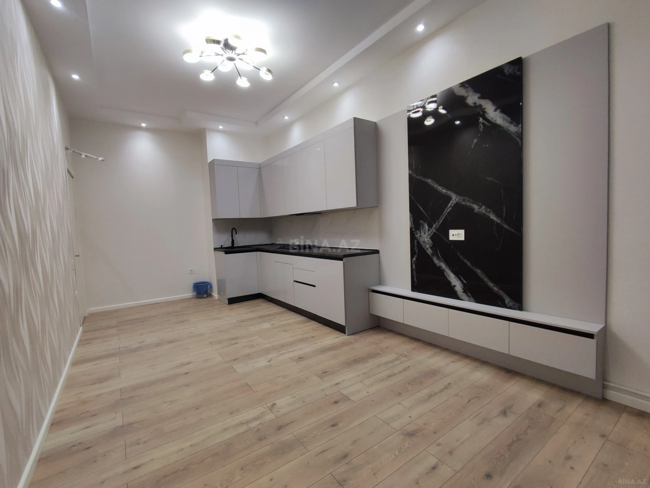 Satılır 2 otaqlı mənzil 64 m²