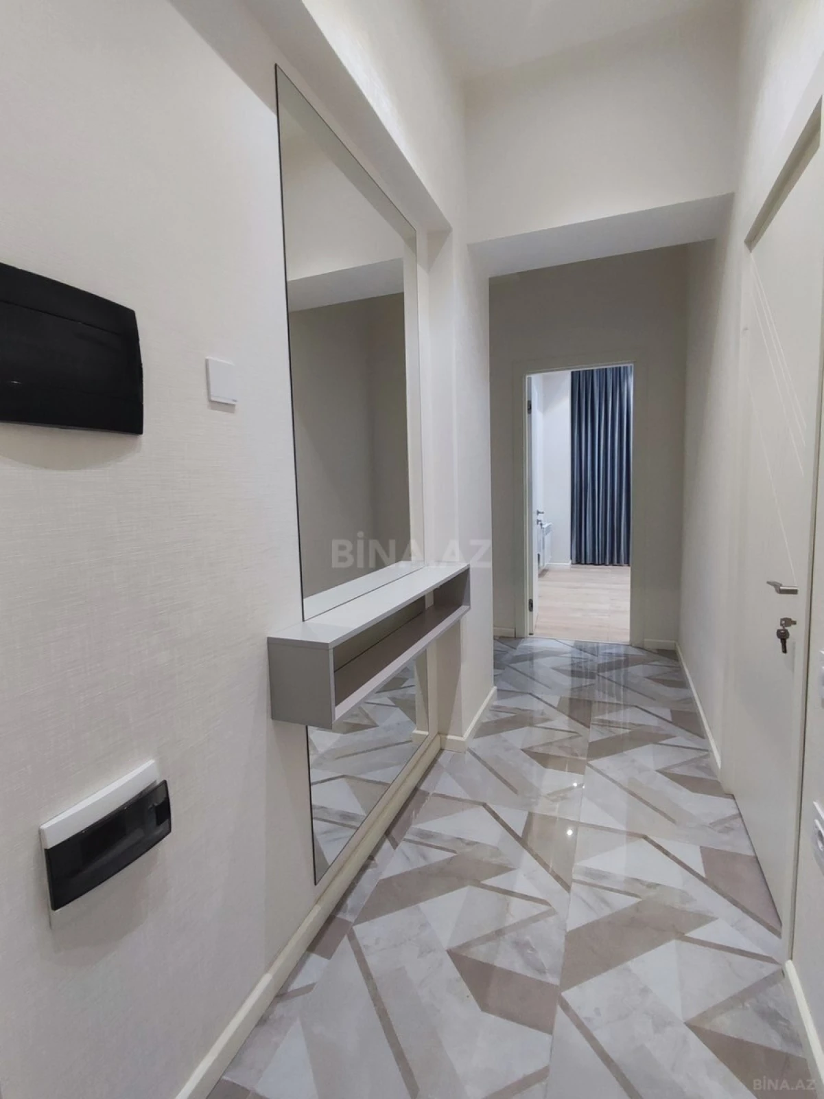 Satılır 2 otaqlı mənzil 64 m²