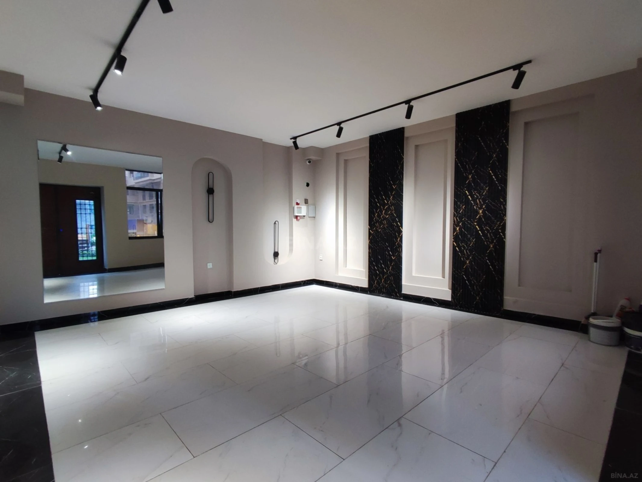 Satılır 2 otaqlı mənzil 64 m²