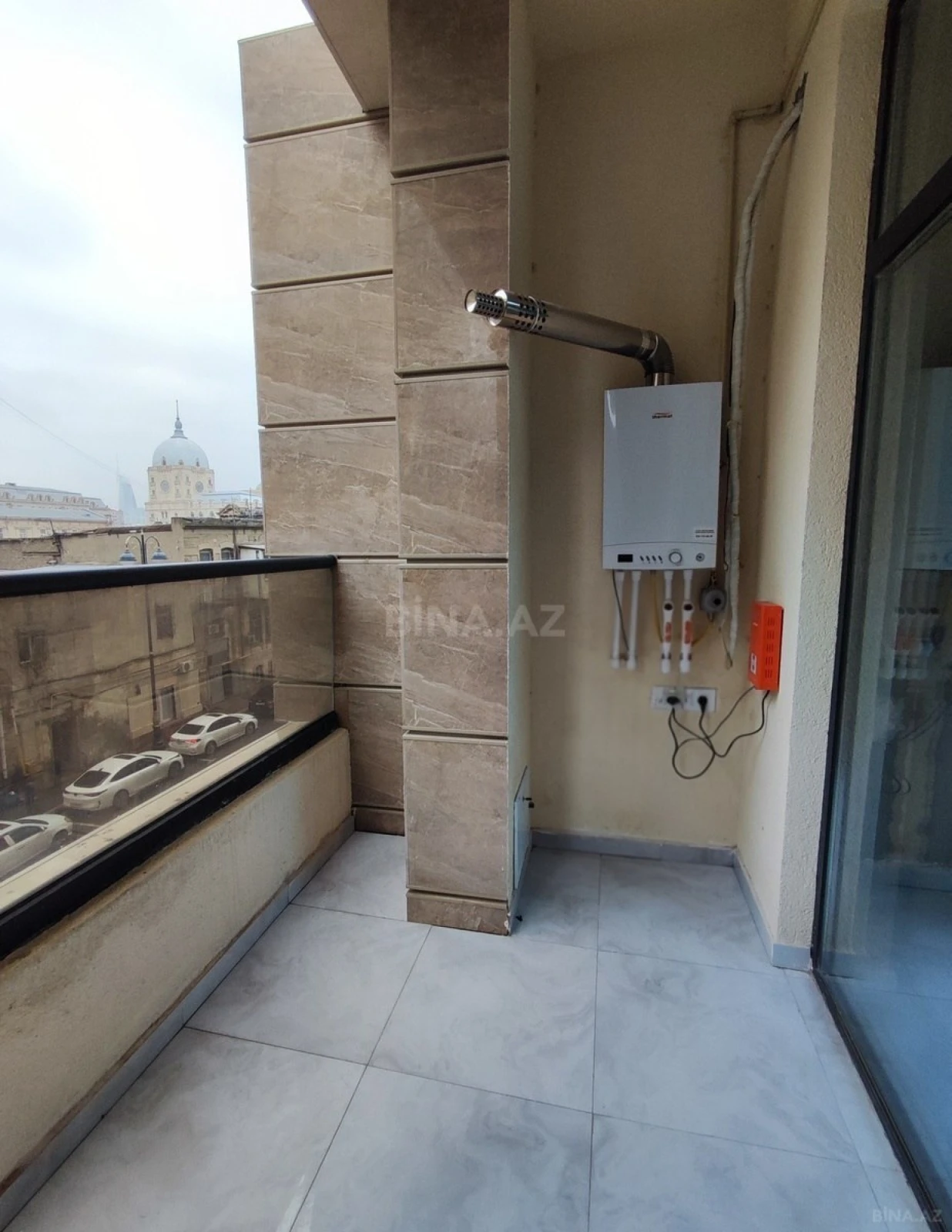 Satılır 2 otaqlı mənzil 64 m²