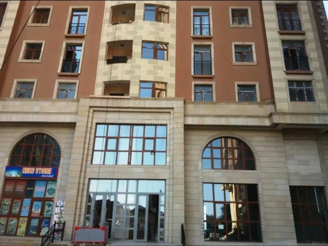 Satılır obyekt 465 m²