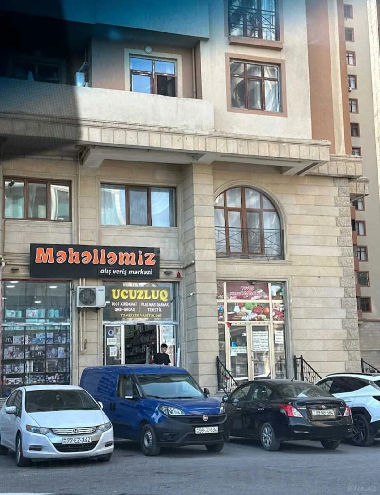 Satılır obyekt 465 m²