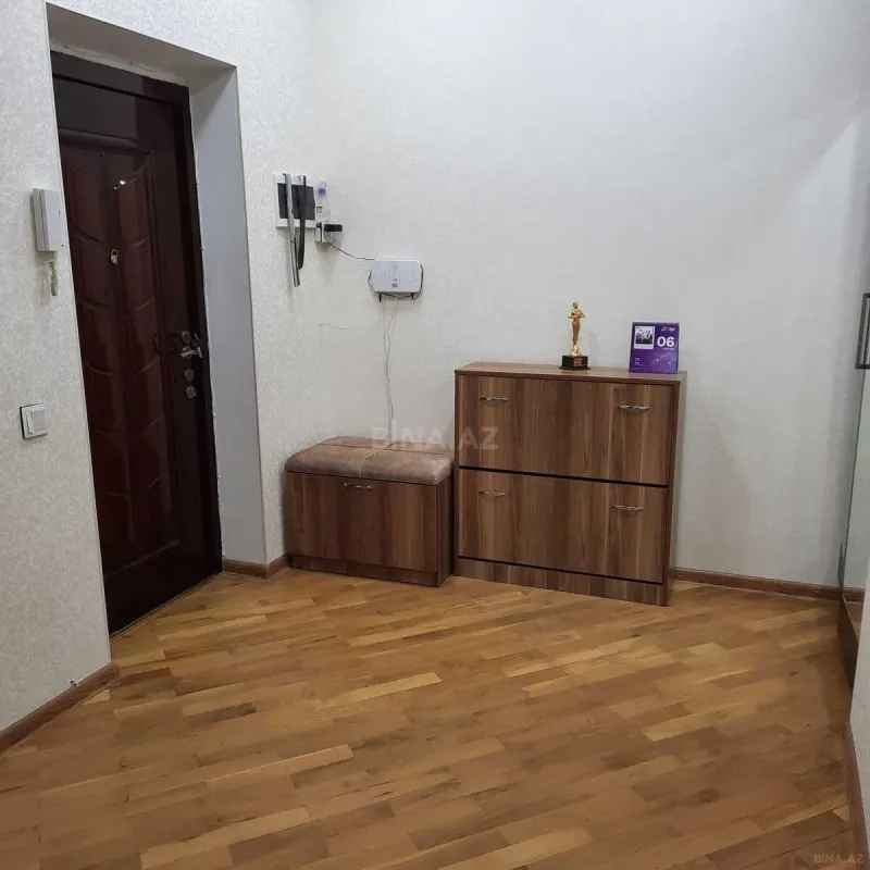 Satılır 2 otaqlı mənzil 100 m²