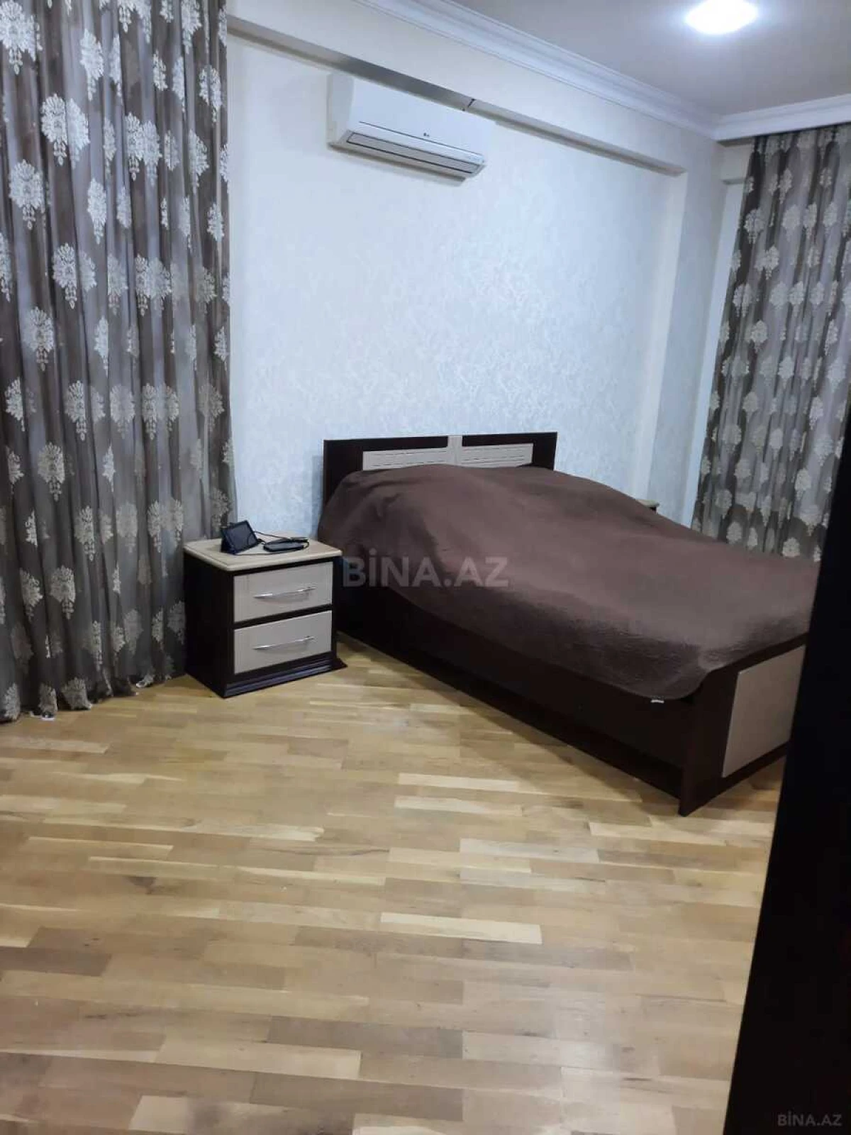 Satılır 2 otaqlı mənzil 100 m²