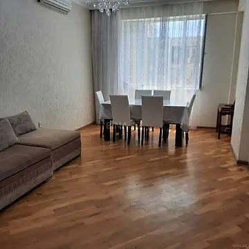 Satılır 2 otaqlı mənzil 100 m² — Bakı, Həzi Aslanov qəs. 2 otaq 100.00 m²
