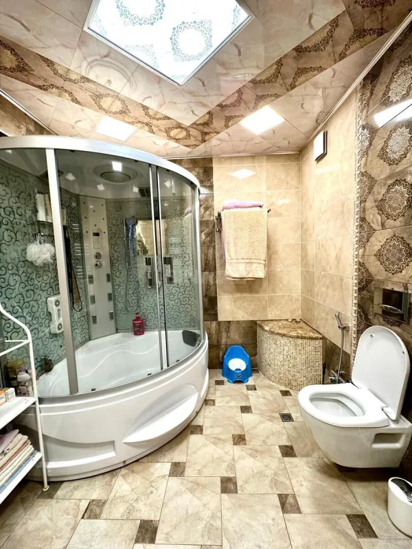 Satılır 3 otaqlı mənzil 136 m²