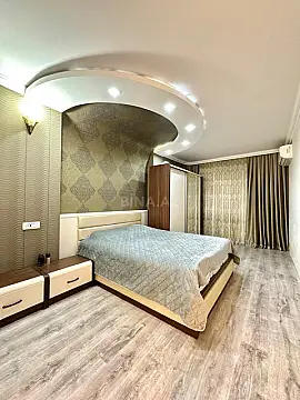 Satılır 3 otaqlı mənzil 136 m²