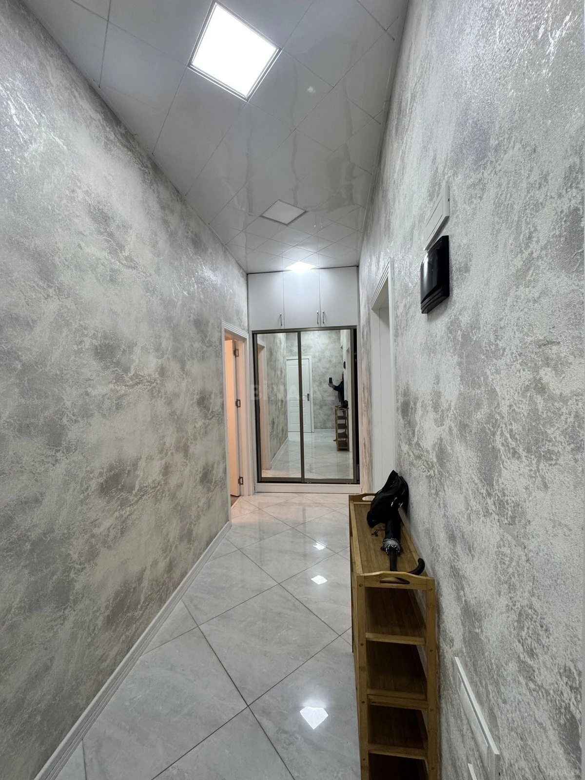 Kirayə verilir 2 otaqlı mənzil 75 m²