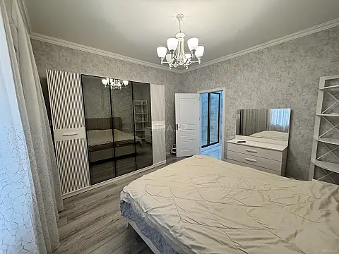 Kirayə verilir 2 otaqlı mənzil 75 m²