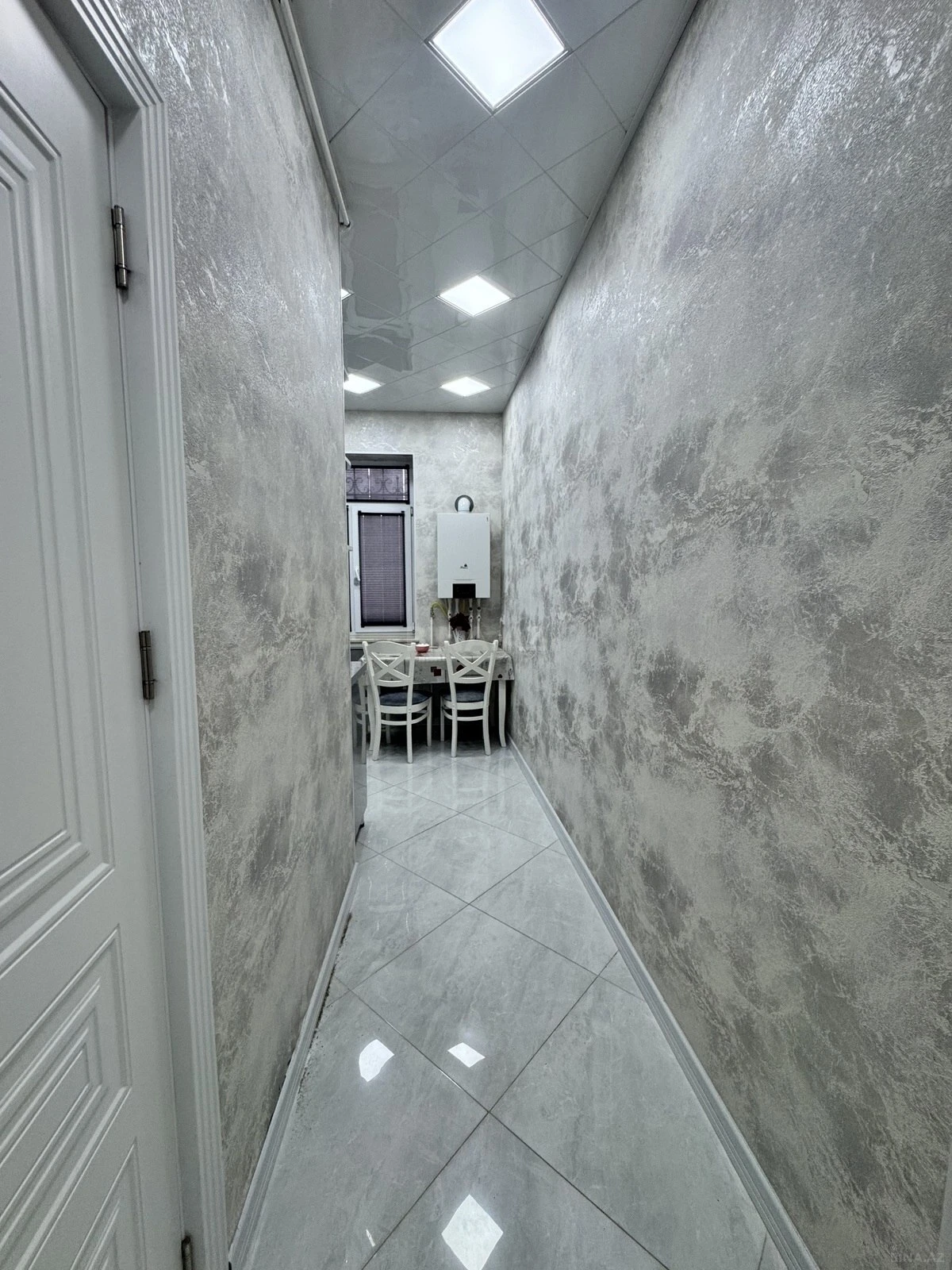 Kirayə verilir 2 otaqlı mənzil 75 m²
