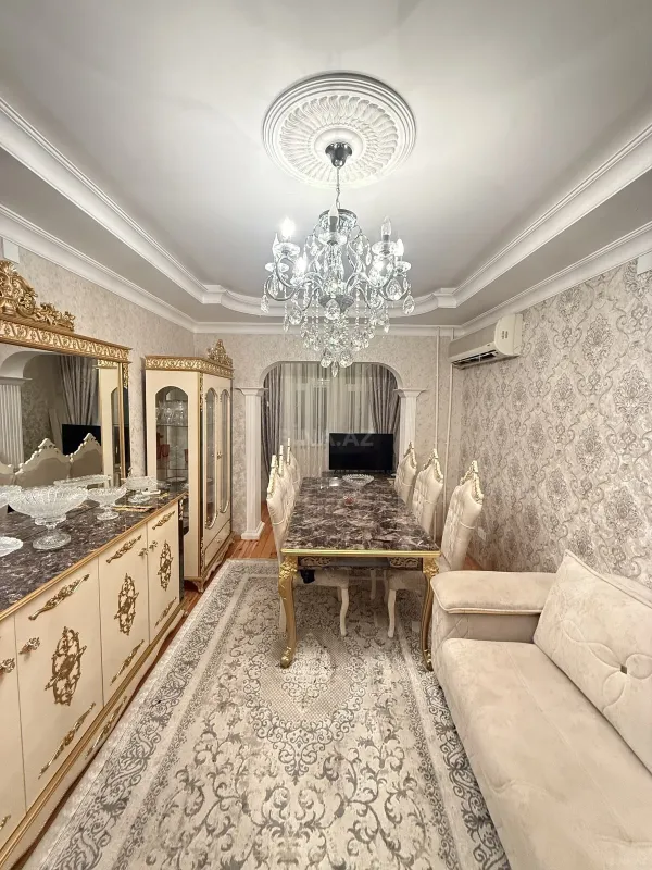 Satılır 4 otaqlı mənzil 100 m²