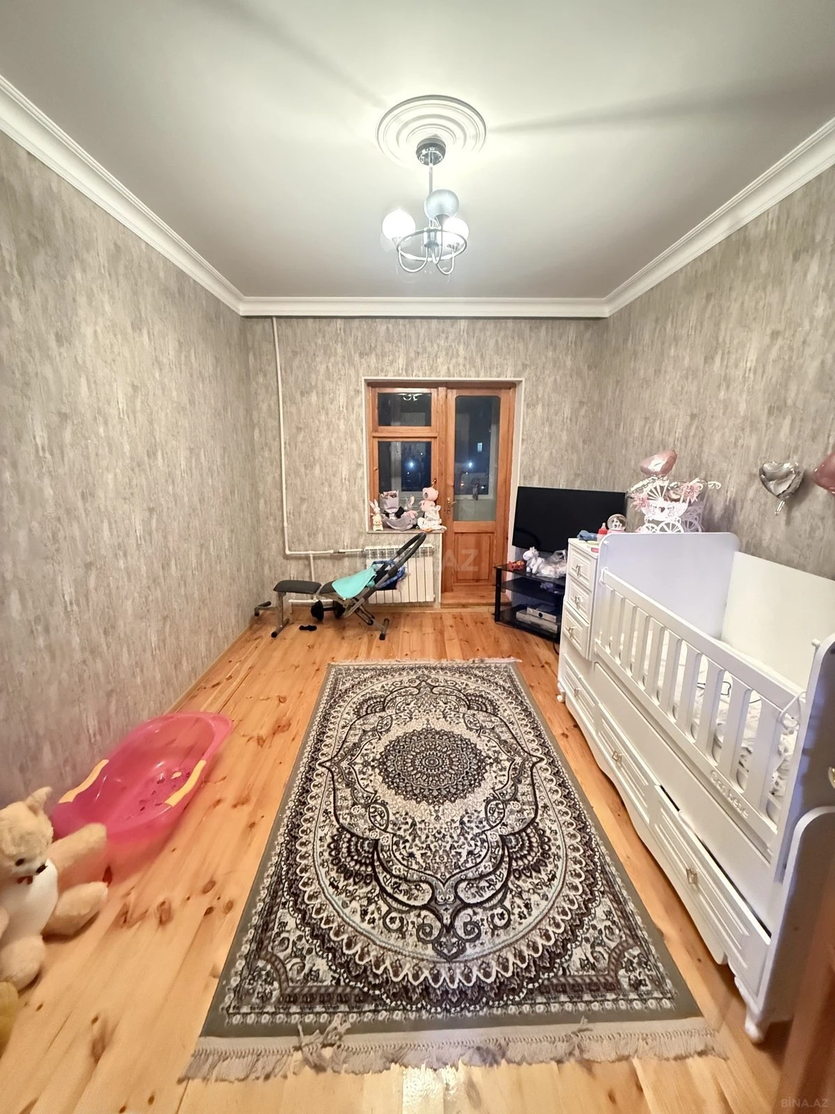 Satılır 4 otaqlı mənzil 100 m²