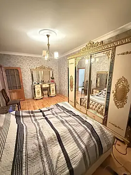 Satılır 4 otaqlı mənzil 100 m²