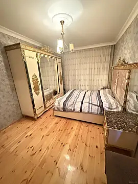 Satılır 4 otaqlı mənzil 100 m²