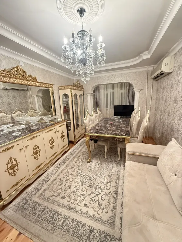 Satılır 4 otaqlı mənzil 100 m²