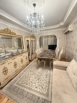 Satılır 4 otaqlı mənzil 100 m²