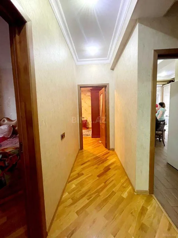 Satılır 3 otaqlı mənzil 109 m²