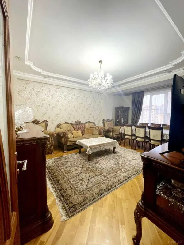 Satılır 3 otaqlı mənzil 109 m²