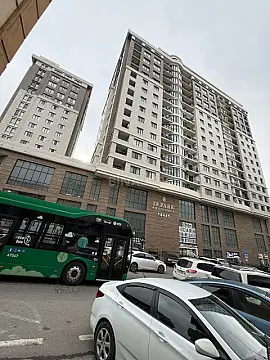 Satılır 3 otaqlı mənzil 113 m²